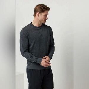 Vuori Men’s Ponto Performance Long Sleeve Crew Neck Pullover Sweatshirt Grey